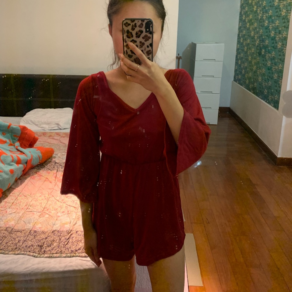 SALE ENDS 1/10: Red v neck back open romper